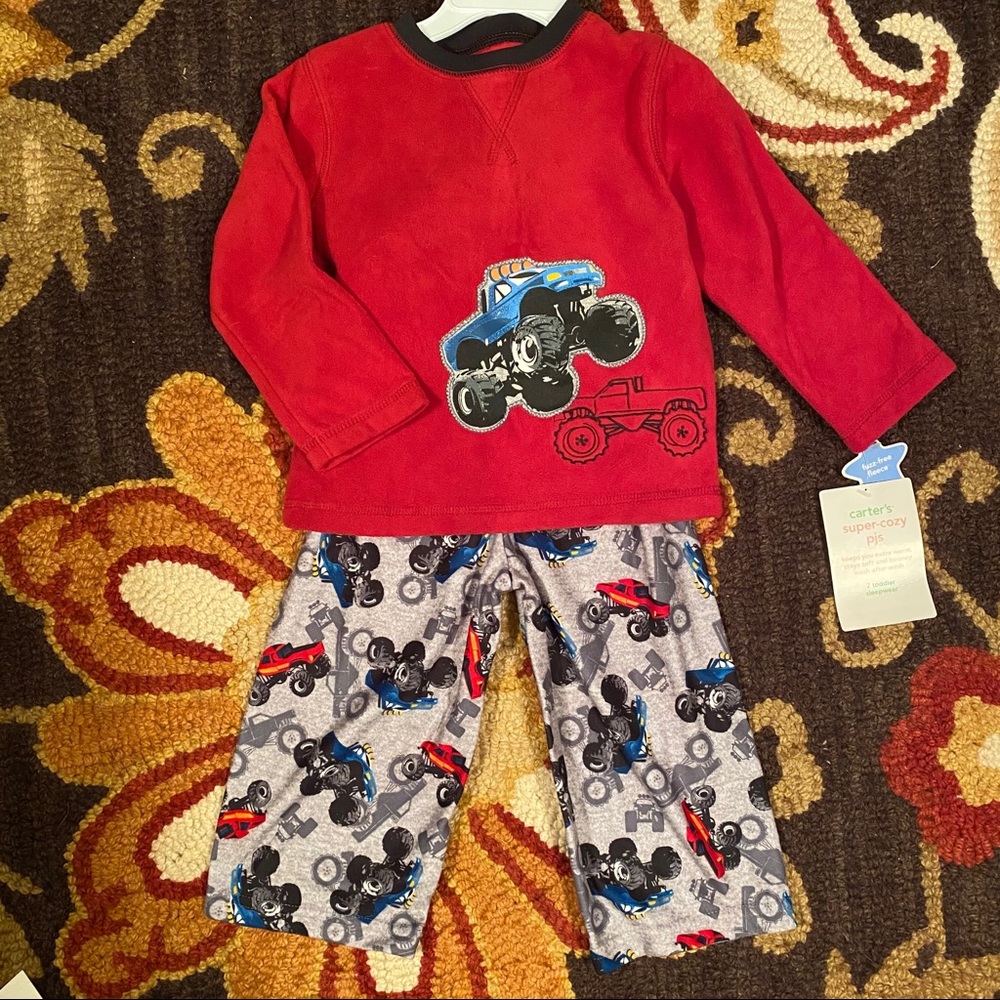 New with Tags- Carter’s Pajamas 2 T
